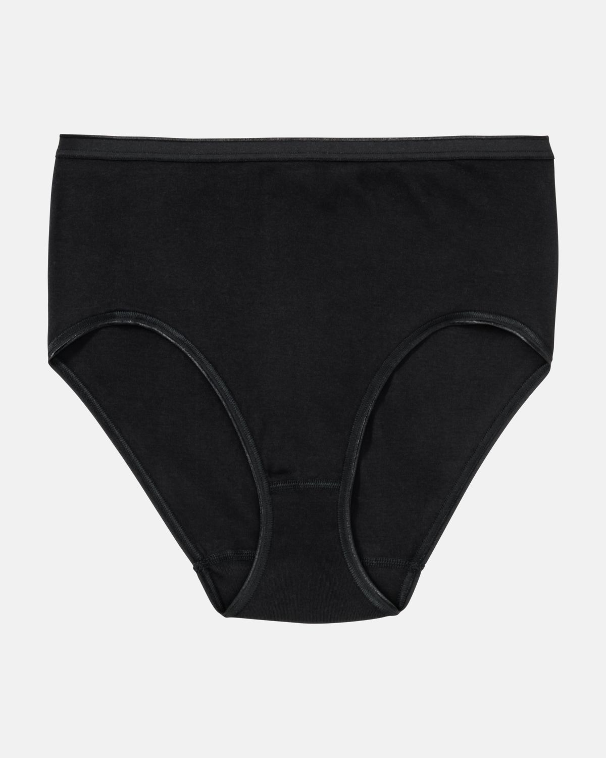 Maxislip in schwarz aus der Serie Lingerie Plus, flach auf einer Oberfläche liegend.