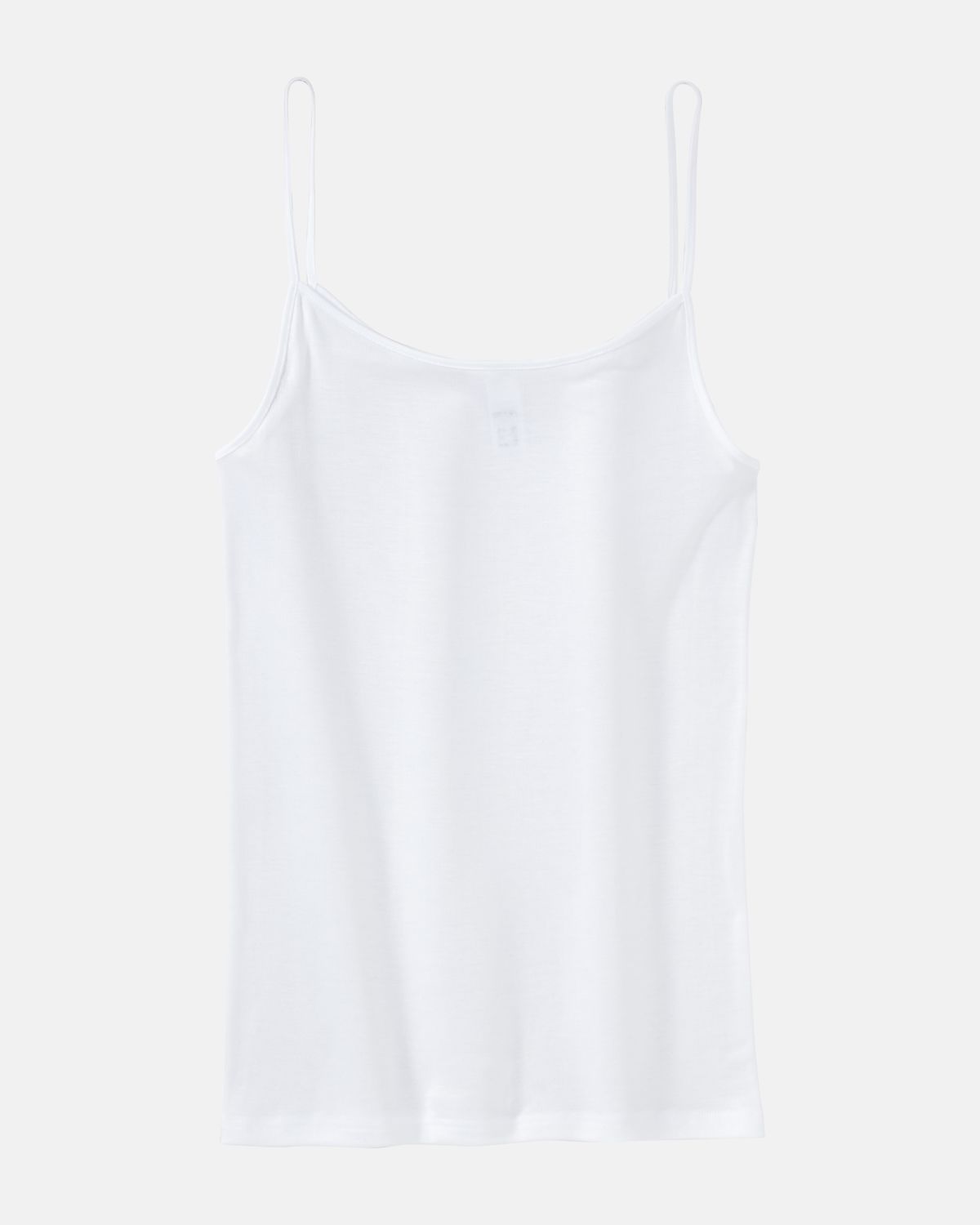 Hemd in weiß aus der Serie Nadine, flach auf einer Oberfläche liegend.