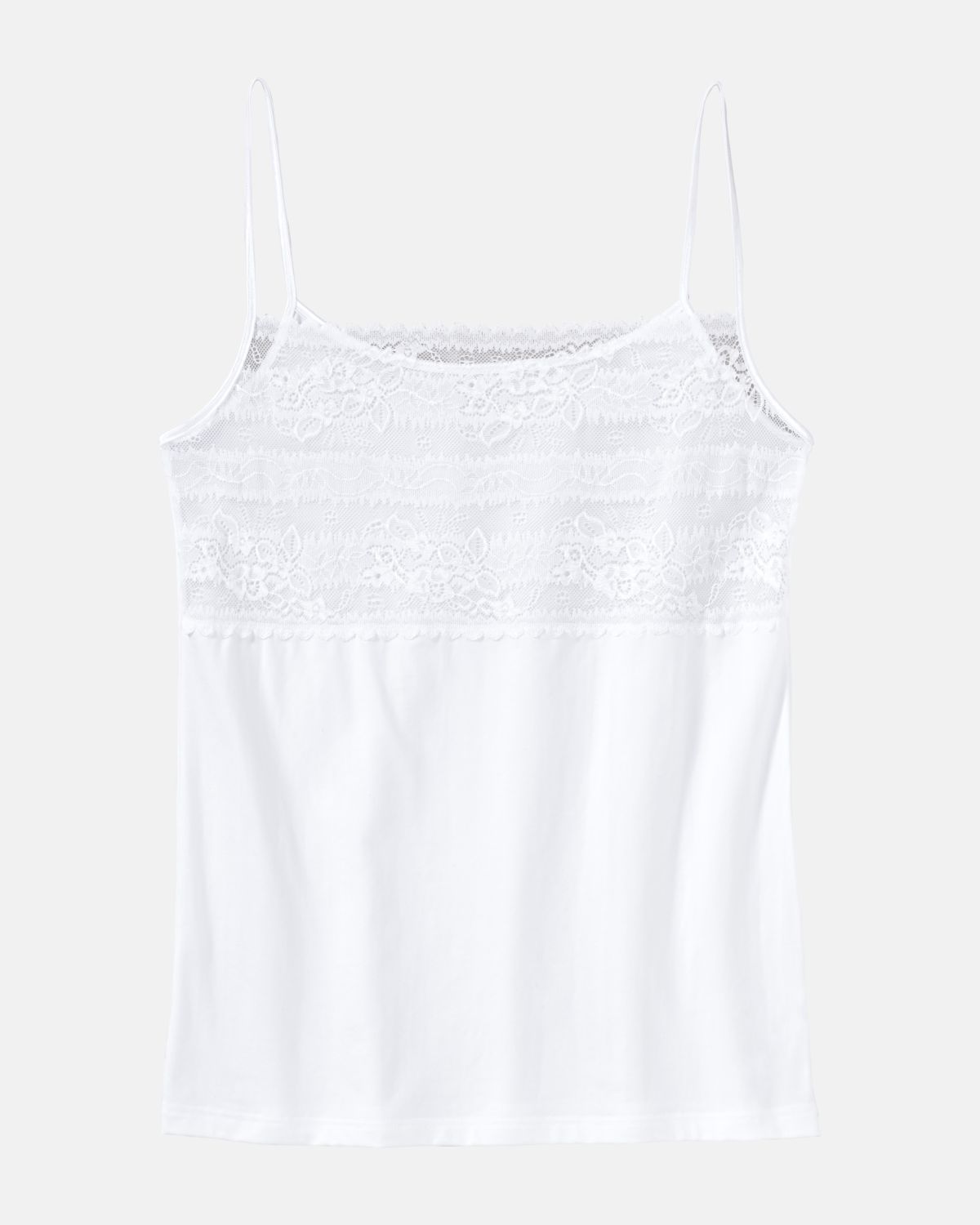 Hemd in weiß aus der Serie Silvana, flach auf einer Oberfläche liegend.