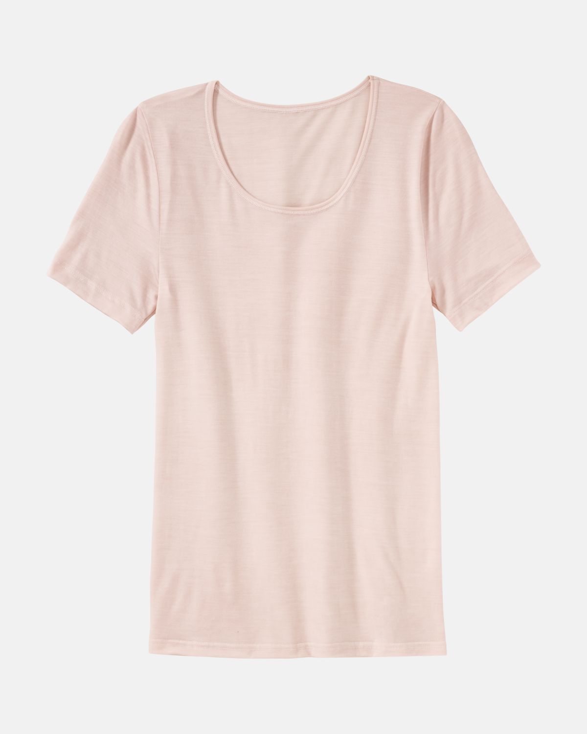 Shirt 1/4 Arm in lychee wool aus der Serie Sanja, flach auf einer Oberfläche liegend.