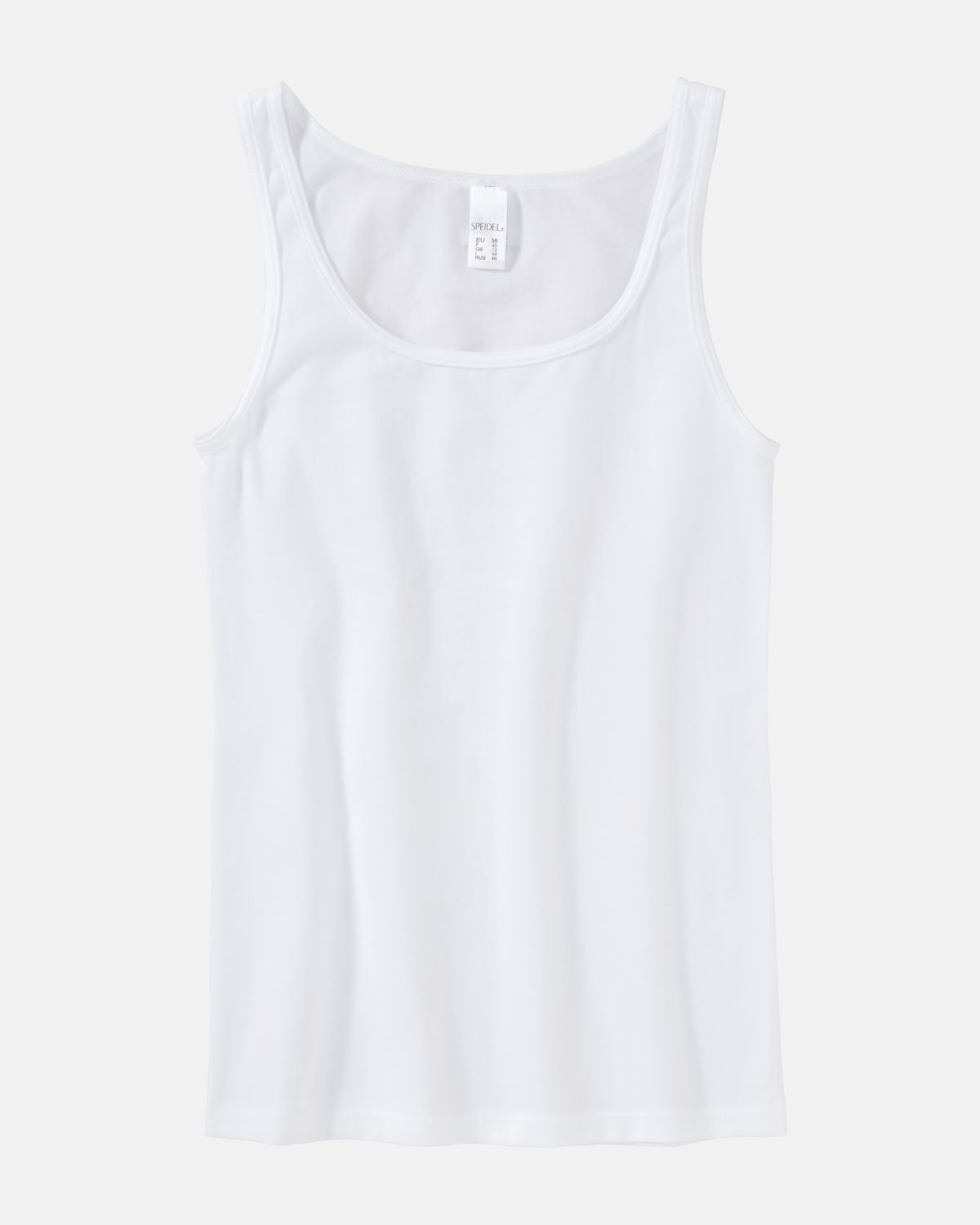 Sportyhemd in weiß aus der Serie Cotton Sport, flach auf einer Oberfläche liegend.