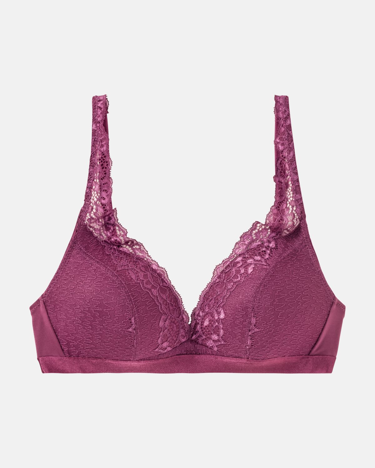 Schalen BH Triangle in plum aus der Serie Priscilla, flach auf einer Oberfläche liegend.