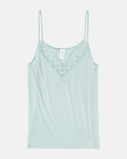 Hemd in minze aus der Serie Romina, flach auf einer Oberfläche liegend.