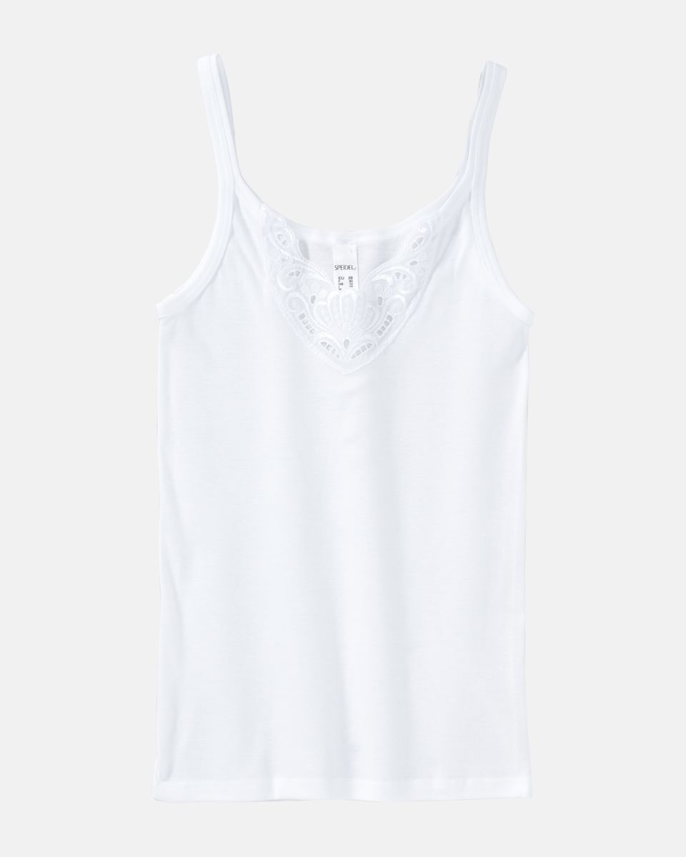 Trägerhemd in weiß aus der Serie Noelle, flach auf einer Oberfläche liegend.