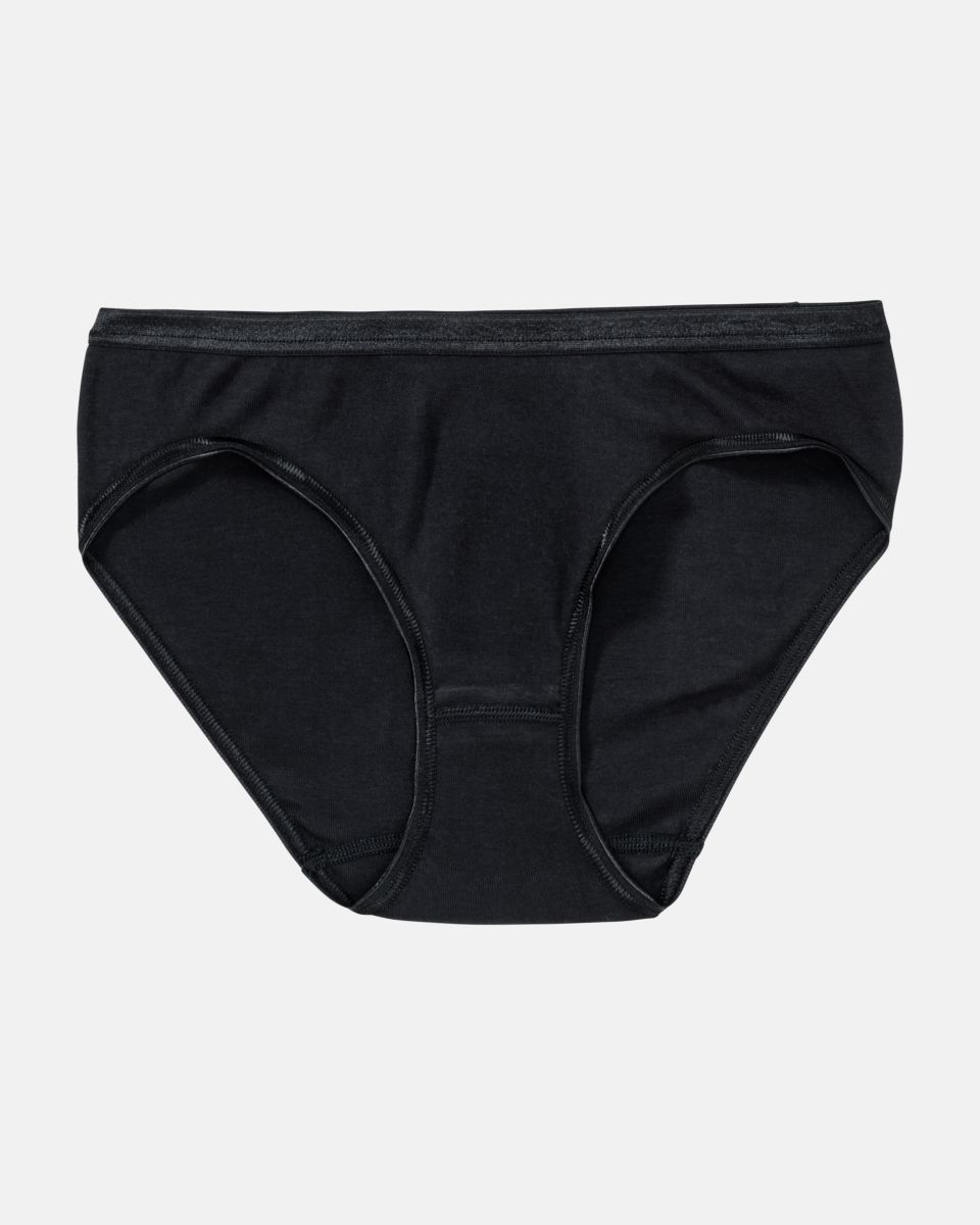 Minislip in schwarz aus der Serie Natascha, flach auf einer Oberfläche liegend.