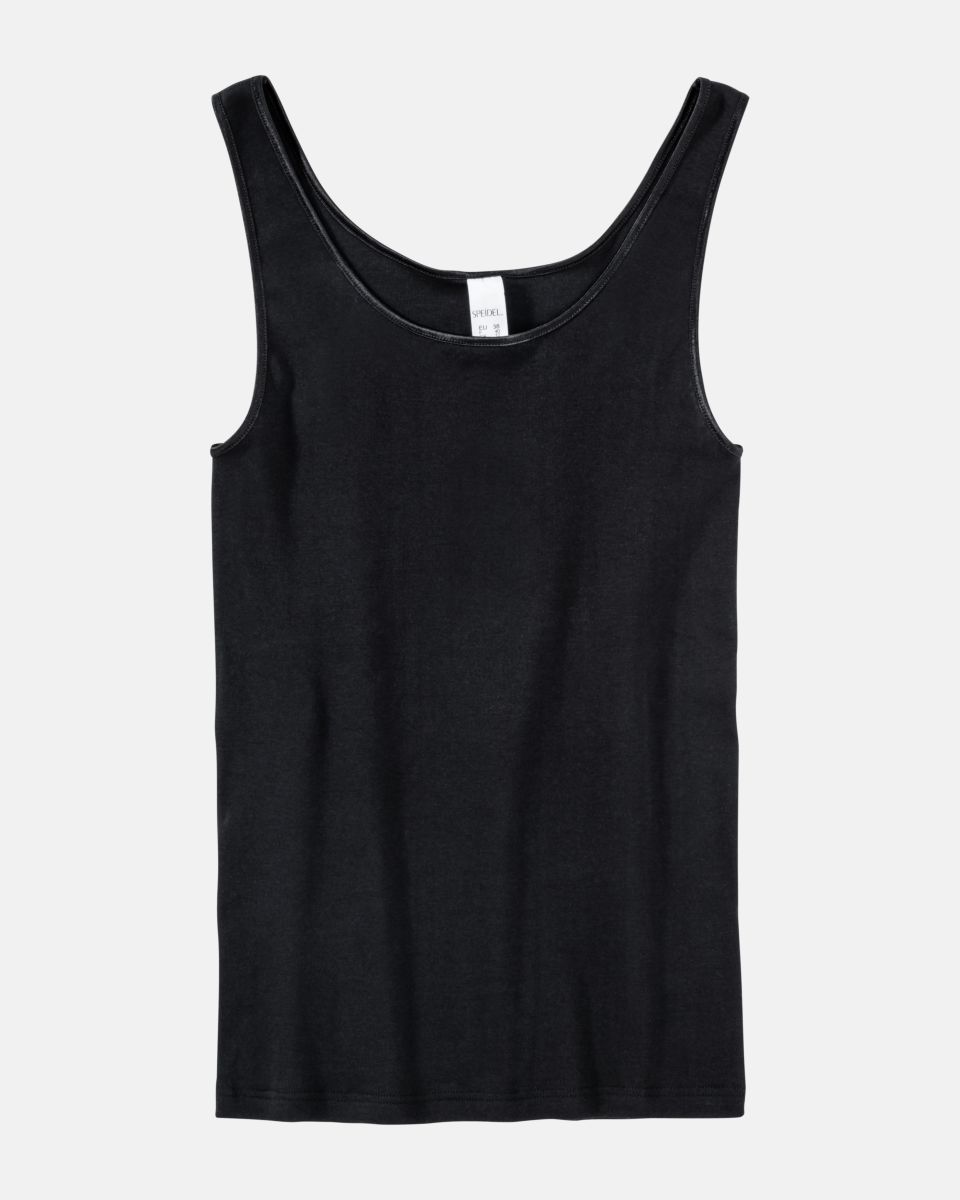 Achselhemd in schwarz aus der Serie Natascha, flach auf einer Oberfläche liegend.