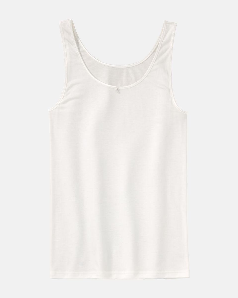 Achselhemd in elfenbein aus der Serie Sofia, flach auf einer Oberfläche liegend.