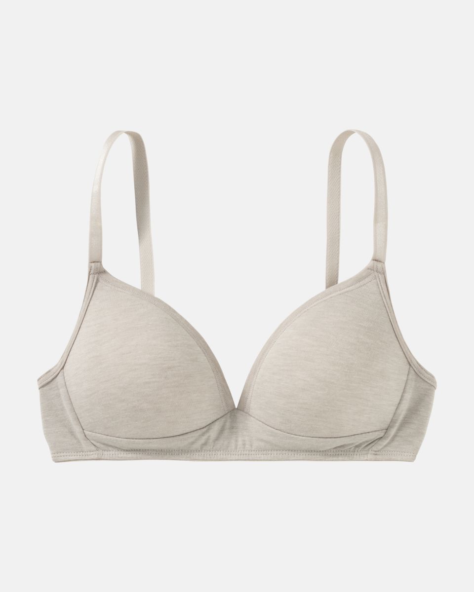 Schalen BH Triangle in ginger mélé aus der Serie Swenja, flach auf einer Oberfläche liegend.