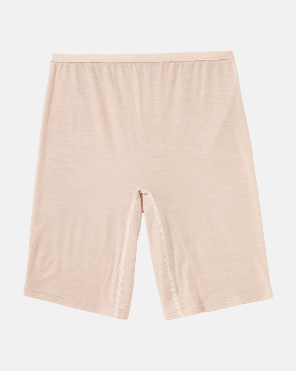 Longpant in lychee wool aus der Serie Sanja, flach auf einer Oberfläche liegend.