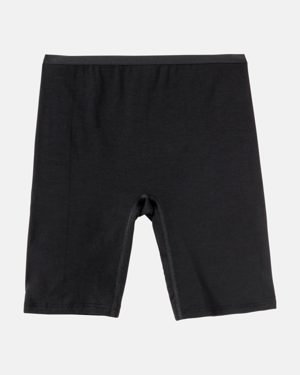 Longpant in schwarz aus der Serie Sanja, flach auf einer Oberfläche liegend.