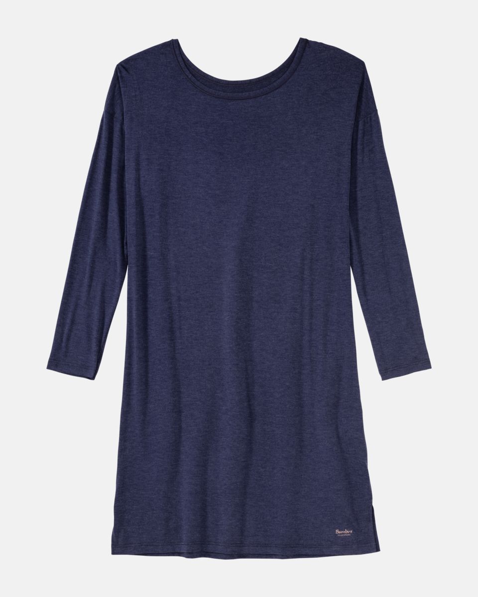 Sleepshirt in blueberry mélé aus der Serie Stephanie, flach auf einer Oberfläche liegend.