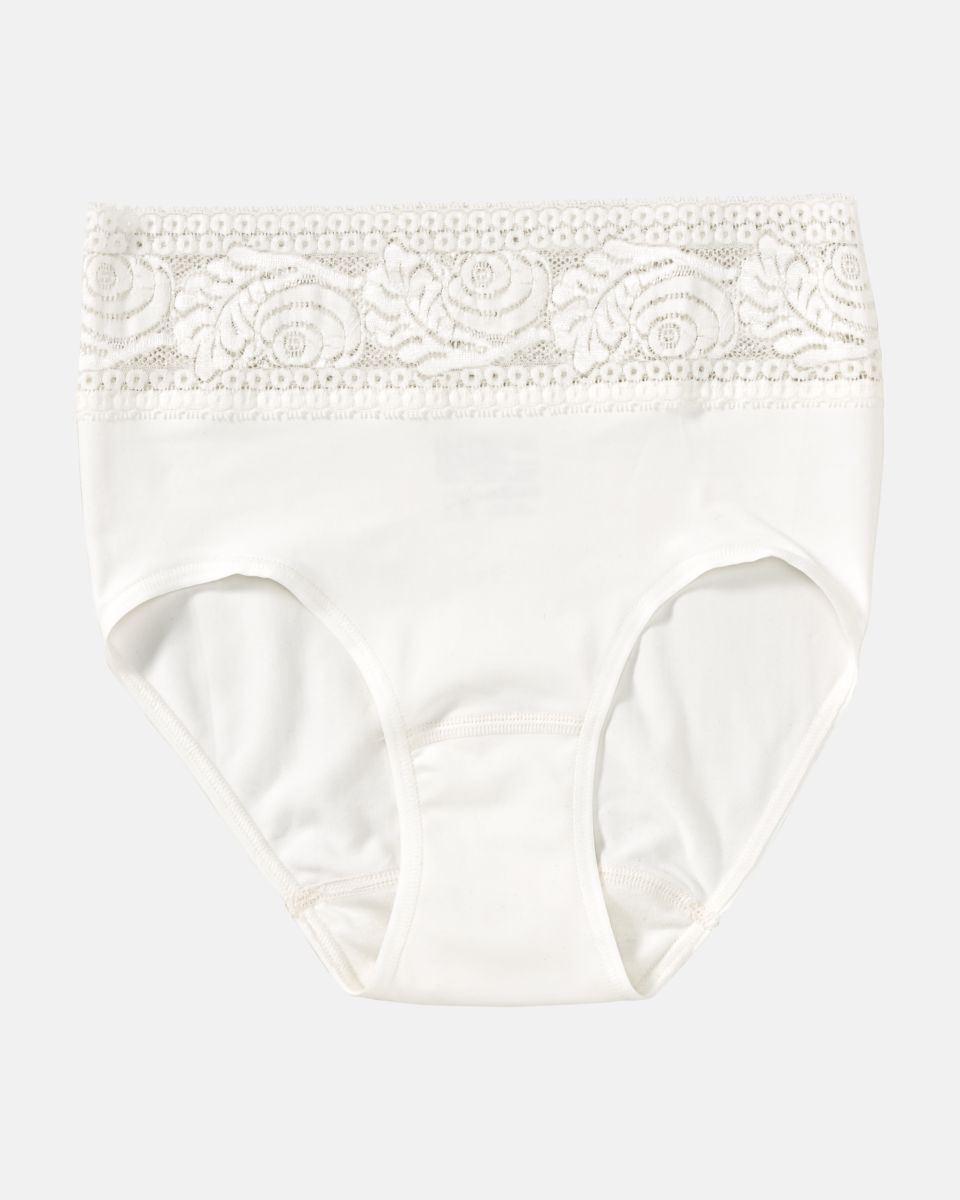 Classic Slip in elfenbein aus der Serie Inshape, flach auf einer Oberfläche liegend.