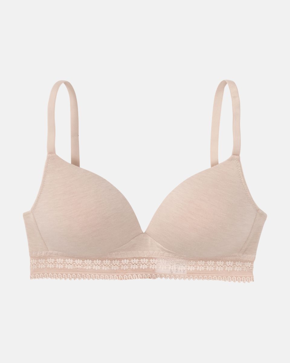 Schalen BH Triangle in cashew mélé aus der Serie Raphaela, flach auf einer Oberfläche liegend.