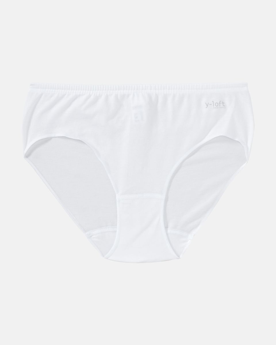 Midislip in weiß aus der Serie Y-loft, flach auf einer Oberfläche liegend.