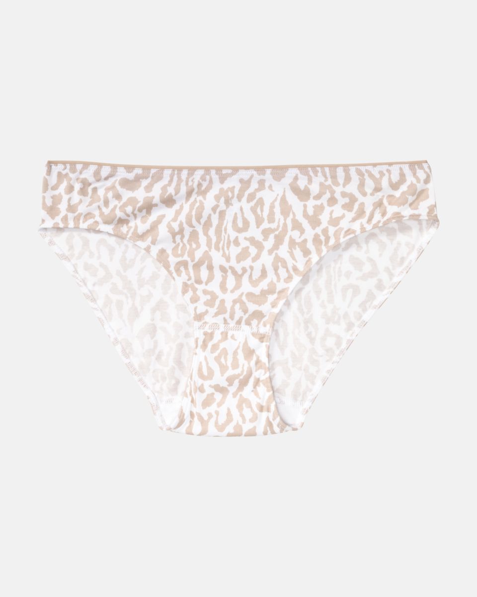 Bikinislip in Leo cashew aus der Serie Ricarda, flach auf einer Oberfläche liegend.