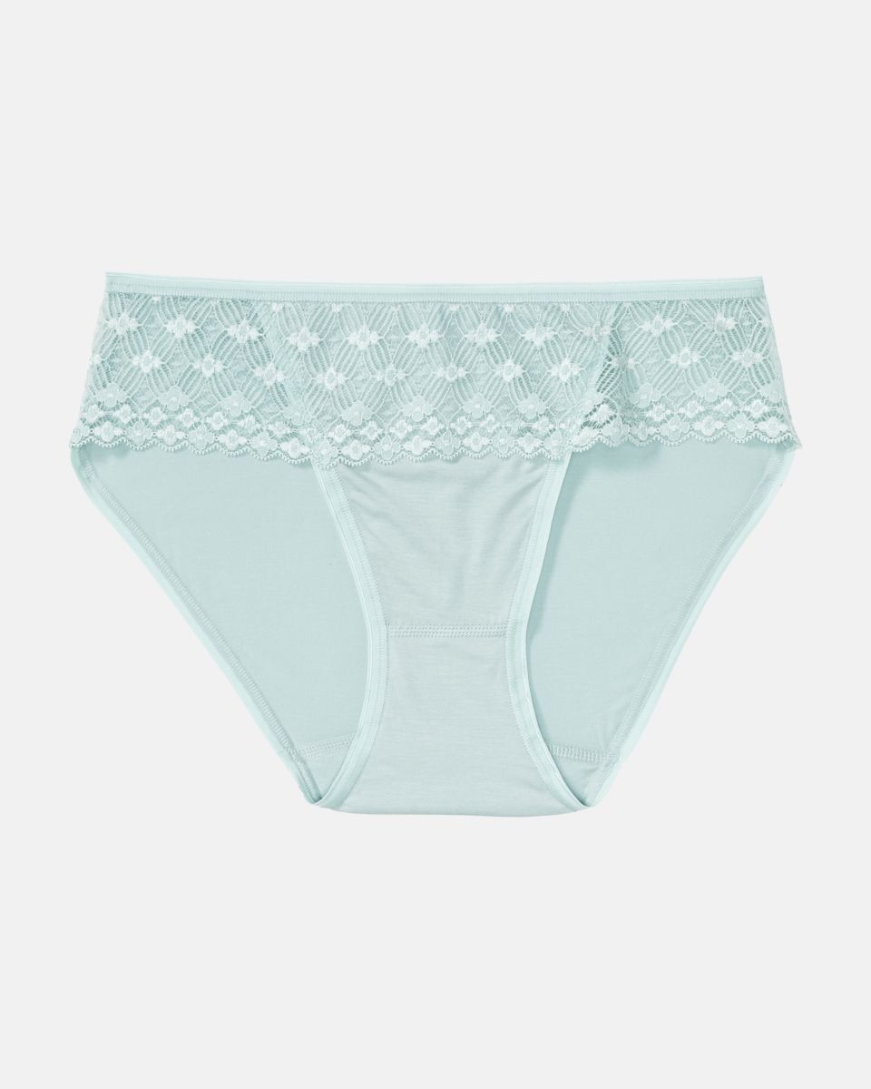 Bikinislip in minze aus der Serie Romina, flach auf einer Oberfläche liegend.