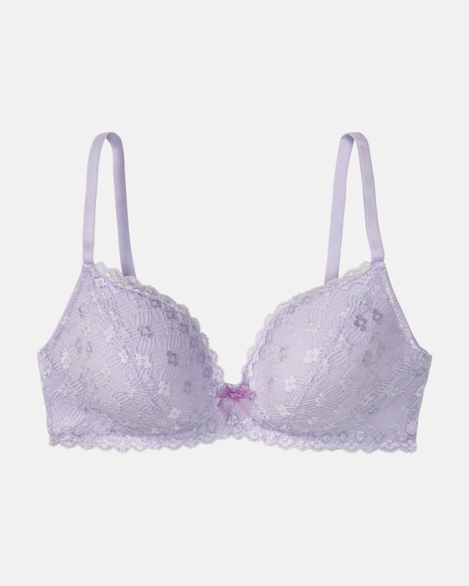 Schalen BH non wired in lavendel aus der Serie Romina, flach auf einer Oberfläche liegend.