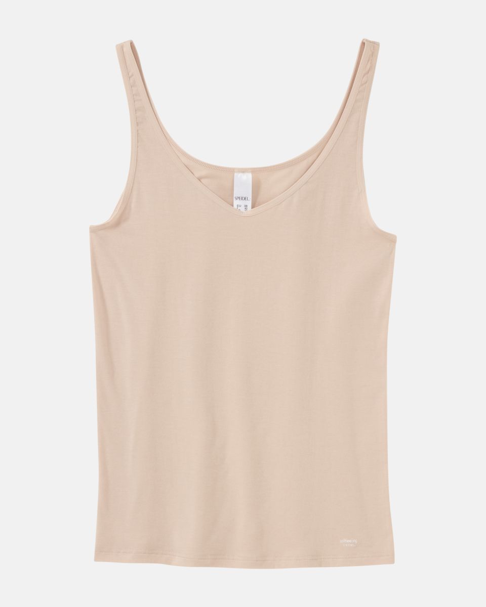 Trägerhemd in skin aus der Serie Softfeeling, flach auf einer Oberfläche liegend.