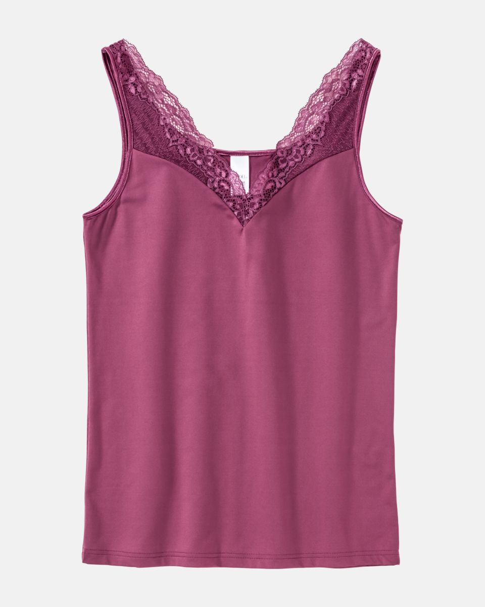 Achselhemd in plum aus der Serie Priscilla, flach auf einer Oberfläche liegend.